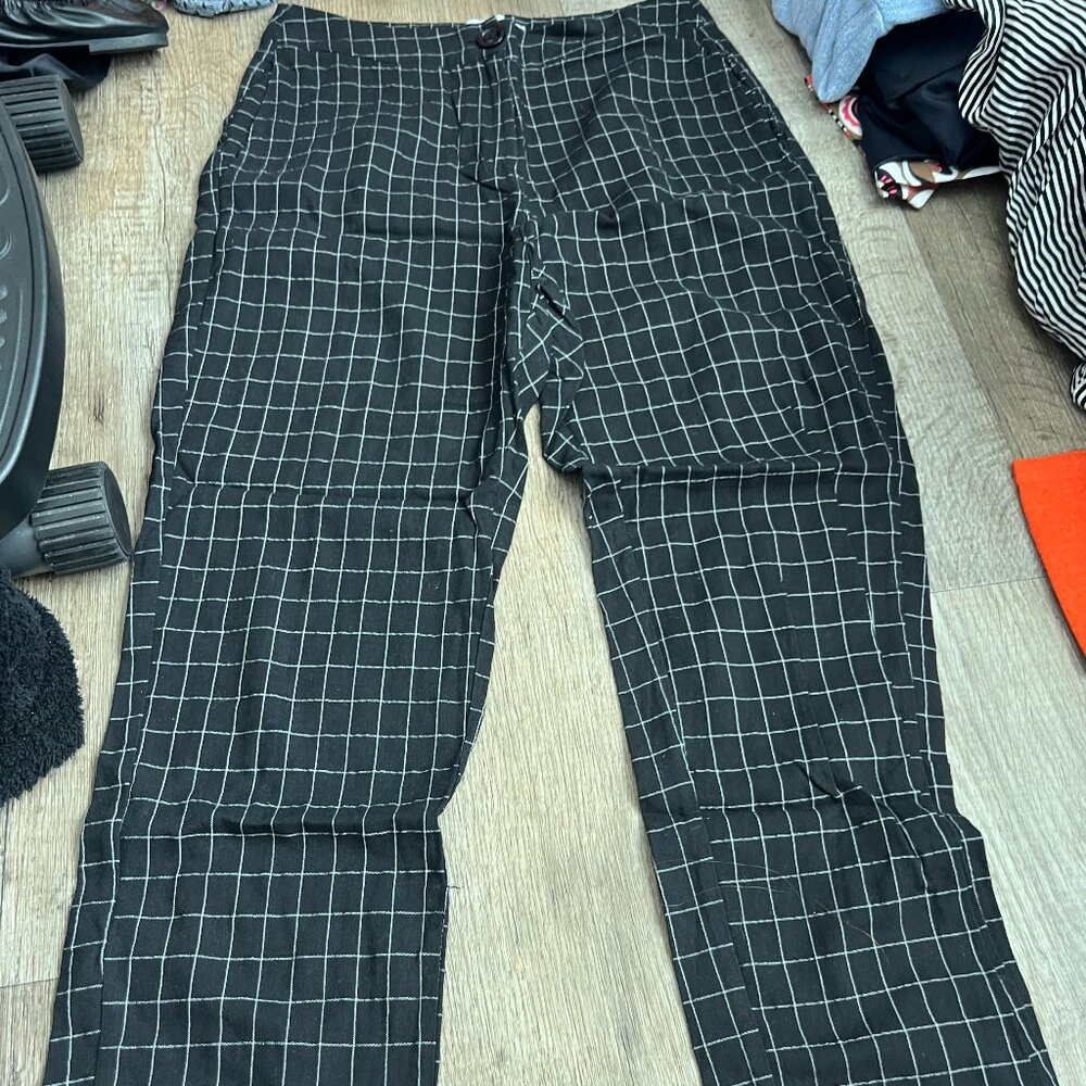 Princess Polly black plaid pants‎ size 4